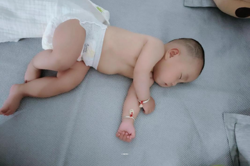 海丰怀孕多久肚子会胀气